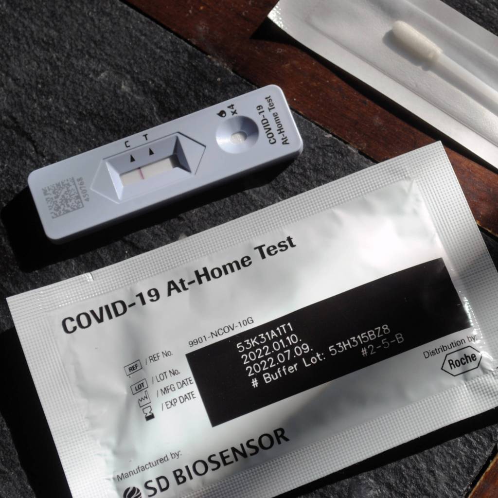 Lulus Sekolah COVID-19